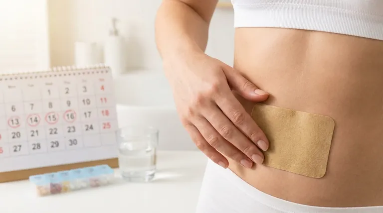 成人使用雌二醇透皮贴剂的推荐剂量和用法是什么?