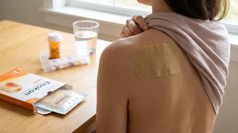 経皮吸収パッチは経口薬に比べてどのように治療レジメンを簡素化するのか?メリット