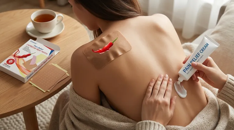 腰痛を和らげる最もポピュラーな2つの外用剤とは?快適さを持続させる、的を絞った解決策を見つける