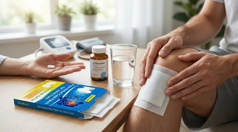 経口NSAIDsに対する局所NSAIDsの利点は?より少ない副作用で的を絞った鎮痛効果