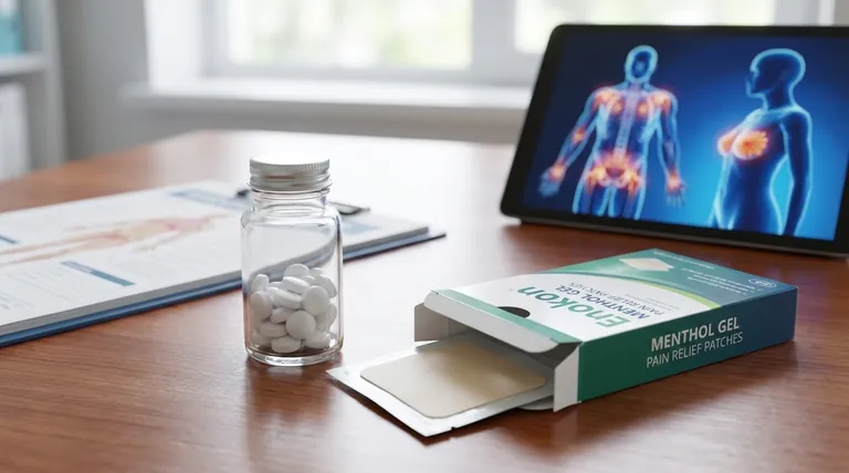 経口と経皮の閉経期ホルモン療法は、骨折リスクと乳癌リスクの点でどのように比較されるか？