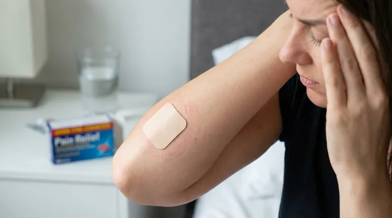 Quais são os potenciais efeitos secundários da utilização do adesivo contracetivo? Principais riscos e benefícios explicados